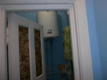 2 комнаты,санузел свой(ванная,туалет и умывальник),пластиковые окна и трубы,новы. . фото 5
