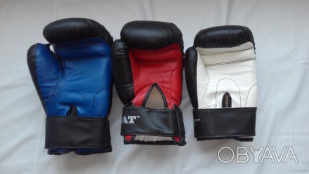 Продам практически новые боксёрские перчатки "СЕНАТ" в отличном состоянии, цвет . . фото 1