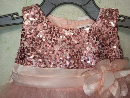 Нарядное нежно-персековое платье с розой для девочки
Цена 300 грн
Код товара 3. . фото 10