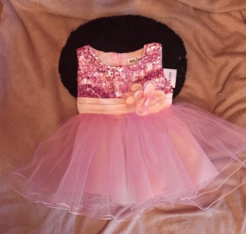 Нарядное нежно-персековое платье с розой для девочки
Цена 300 грн
Код товара 3. . фото 4