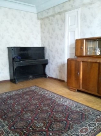 Продам 2-комнатную сталинку в кирпичном доме с ж/б перекрытиями на ул. Коминтерн. . фото 3