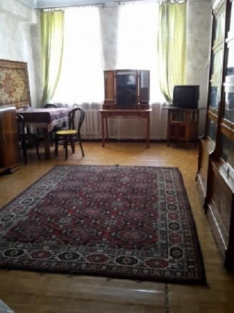 Продам 2-комнатную сталинку в кирпичном доме с ж/б перекрытиями на ул. Коминтерн. . фото 2