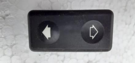 кнопка переключатель регулировки зеркал

Подходит на следующие модели BMW:/ 3'. . фото 9