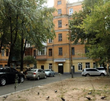 Продам 2 комнатную квартиру в центре столицы, ул. Жилянская, 104/24. 
Площадь 46. . фото 5