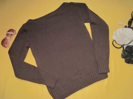 Фирменный красивый плотный коричневый свитер в узорах,
р.S, Colours of the worl. . фото 6