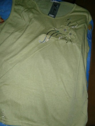 Новые женские футболки 2 штуки салатовые с блестящей аппликацией 50 р. . фото 2