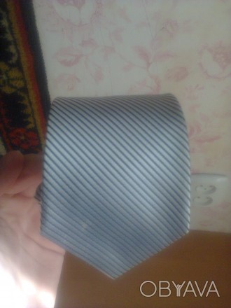 Детский галстук серого цвета с черными полосками в хорошем состоянии фирмы G-FAR. . фото 1