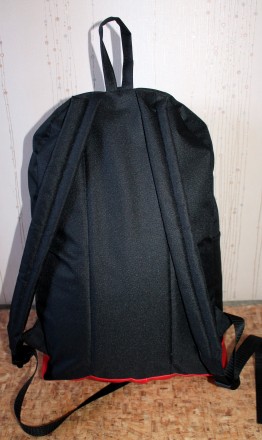 Рюкзак городской из прочного материала с водоотталкивающей пропиткой, имеет две . . фото 6