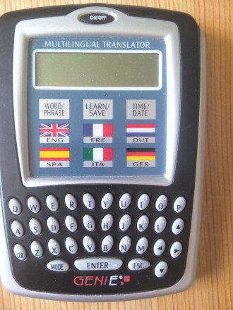 Многофункциональный карманный электронный переводчик.Перевод на 6 языков: англий. . фото 2