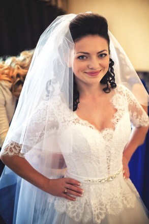 Продам біле корсетне весільне плаття від знаменитого дизайнера Оксани Мухи з від. . фото 4