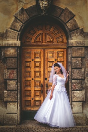 Продам біле корсетне весільне плаття від знаменитого дизайнера Оксани Мухи з від. . фото 7