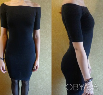 черное облегающее платье с открытыми плечами. . фото 1