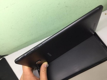 продам планшет Samsung Galaxy Tab E 9.6" 3G SM-T561- состояние хорошее на 4+ из . . фото 5