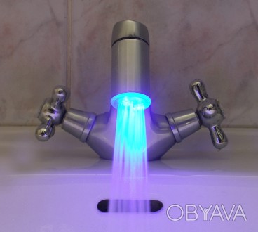 Светодиодная насадка на кран с подсветкой воды: новый прибор, который превратит . . фото 1