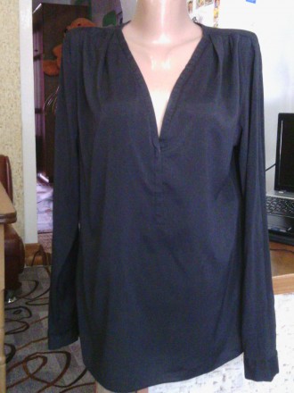 Нарядная блуза черного цвета, размер 46-48, состояние отличное.. . фото 2