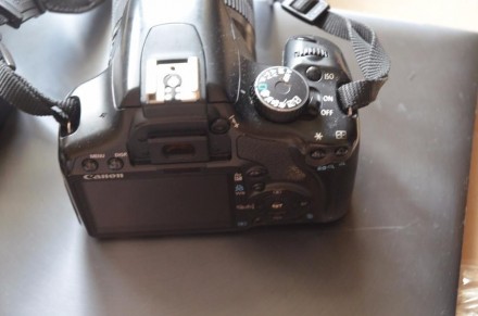 зеркальный Canon EOS 450Dkit 18-55пробег27 тыс кад отправлю без предоплат,цена в. . фото 3