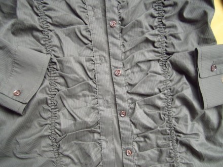 Фирменная новая рубашка M&S с красивым вырезом спереди,р.38(44). ПОГ 46см, ПОТ 3. . фото 5