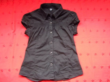 Женская фирменная рубашка насыщенного чёрного цвета,застёжка на кнопках. ПОГ 40с. . фото 2