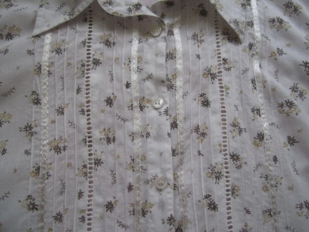 Женская новая белоснежная рубашка в цветочек ,"c.a.r.o", Германия.Застёжка спере. . фото 4