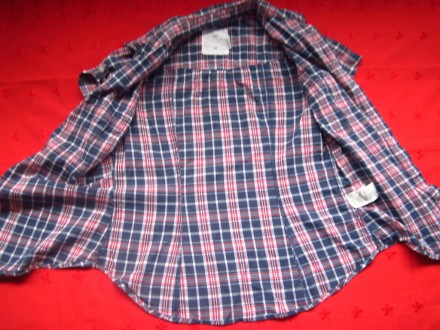 Женская стильная фирменная рубашка,сделано в Бангладеш.ПОГ 46см,длина рубашки по. . фото 8