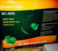 
 
Триммер бензиновый MotoCraft BC-4000 эффективно работает с высокой травой, а . . фото 3