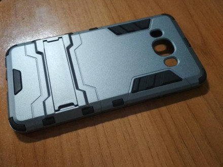 
Чехол противоударный для iPhone 7 Plus накладка-бампер HONOR Hard Defence
 
ID . . фото 3