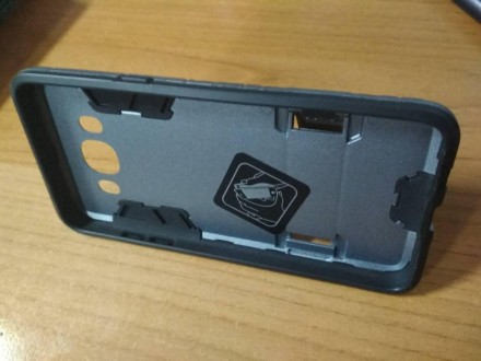 
Чехол противоударный для iPhone 7 Plus накладка-бампер HONOR Hard Defence
 
ID . . фото 2