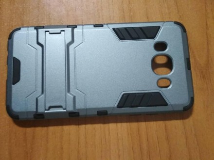 
Чехол противоударный для iPhone 7 Plus накладка-бампер HONOR Hard Defence
 
ID . . фото 8