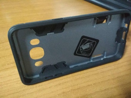 
Чехол противоударный для iPhone 7 Plus накладка-бампер HONOR Hard Defence
 
ID . . фото 6