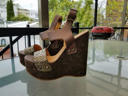NEW Lanvin Paris Metallic Brown Bronze Leather Python Cork Wedge Sandals SZ.38. . . фото 11
