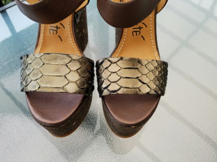 NEW Lanvin Paris Metallic Brown Bronze Leather Python Cork Wedge Sandals SZ.38. . . фото 5