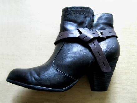 Предлагаю элегантную обувь - стильные ботильоны бренда Esprit, цвет чёрный, разм. . фото 3