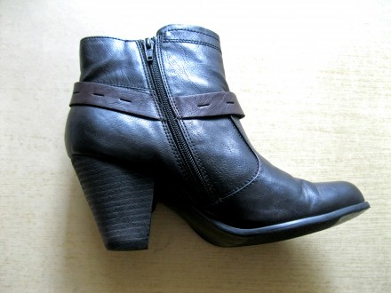 Предлагаю элегантную обувь - стильные ботильоны бренда Esprit, цвет чёрный, разм. . фото 4