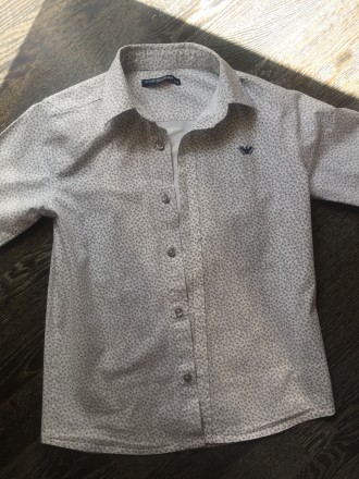 продам рубашку на мальчика, без потёртостей и дефектов, состав котон 97 и эласта. . фото 2