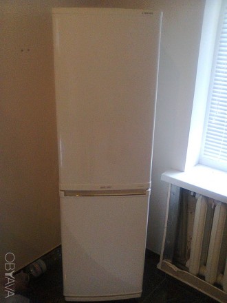 Срочно продам холодильник Samsung RL 17 MBSW в отличном состоянии, рабочий. Выгл. . фото 2