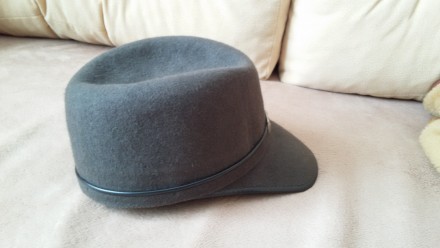 Новая шапка из польши размер 55-56. . фото 3