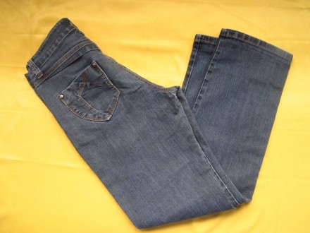 Женские плотные джинсы р.31. 95 % коттон,5 % эластан. ПОТ 39 см,высота спереди о. . фото 7