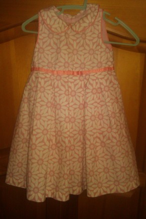 Продам нарядное платье  M&S размер 83 см на 1г-1,6г. И колготки в подарок розовы. . фото 3