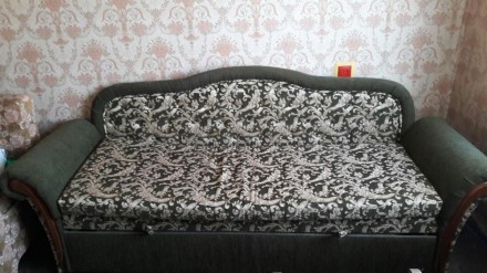 Продам диван в хорошем состоянии. Практически новый, куплен два года назад. Обща. . фото 2