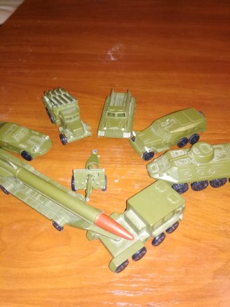 Продам набор военной техники СССР в хорошем состоянии. Коллекционный набор.. . фото 2