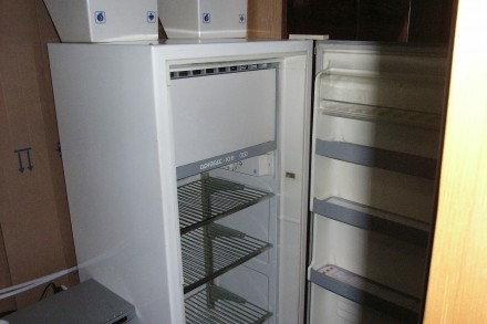 Продам б\у рабочий Холодильник "Дон.... Бас..." советский.
57х58х145 самовывоз . . фото 2