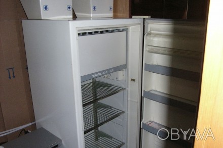 Продам б\у рабочий Холодильник "Дон.... Бас..." советский.
57х58х145 самовывоз . . фото 1