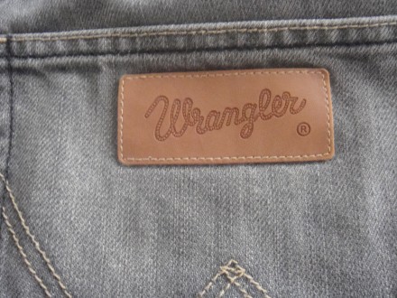 Wrangler джинсы (100% оригинал).Замеры: ПОТ- 52 см, посадка переда - 26 см, поса. . фото 2