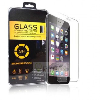 Защитное стекло для Apple iPhone 7 поставляется в пластиковом боксе с полным уст. . фото 2