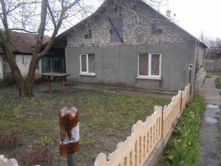 продам дом в тихом районе) не далеко от школы, остановки, спокьбой до рынка 15 м. Лисичанск. фото 4
