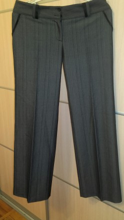 Женские классические брюки 42 размер, темно-серого цвета. Отличное качество, сос. . фото 2