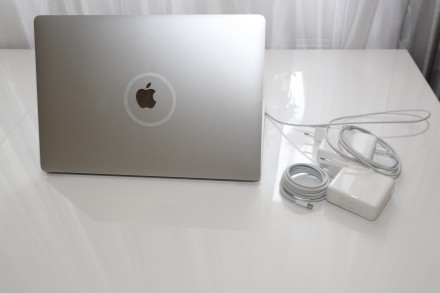Продам Почти новый (пользовались 5 раз) ТОП ноутбук Macbook Pro Z0T60008W. Офици. . фото 4