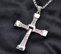 Крест Доминика Торетто - это оригинальный крест, который носил персонаж всех сер. . фото 2