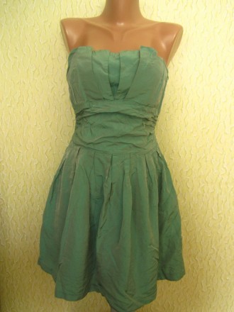 Красивое вечернее платье с отливом ткани Oasis, р.10/36. В отличном состоянии. С. . фото 2