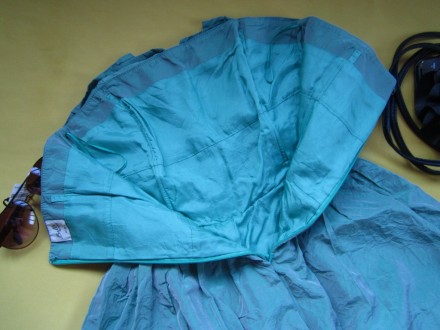 Красивое вечернее платье с отливом ткани Oasis, р.10/36. В отличном состоянии. С. . фото 7
